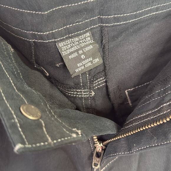 Kuhl Women’s Black Splash Cargo Activewear 11” Shorts W1273 Sz 6 - Picture 4 of 10